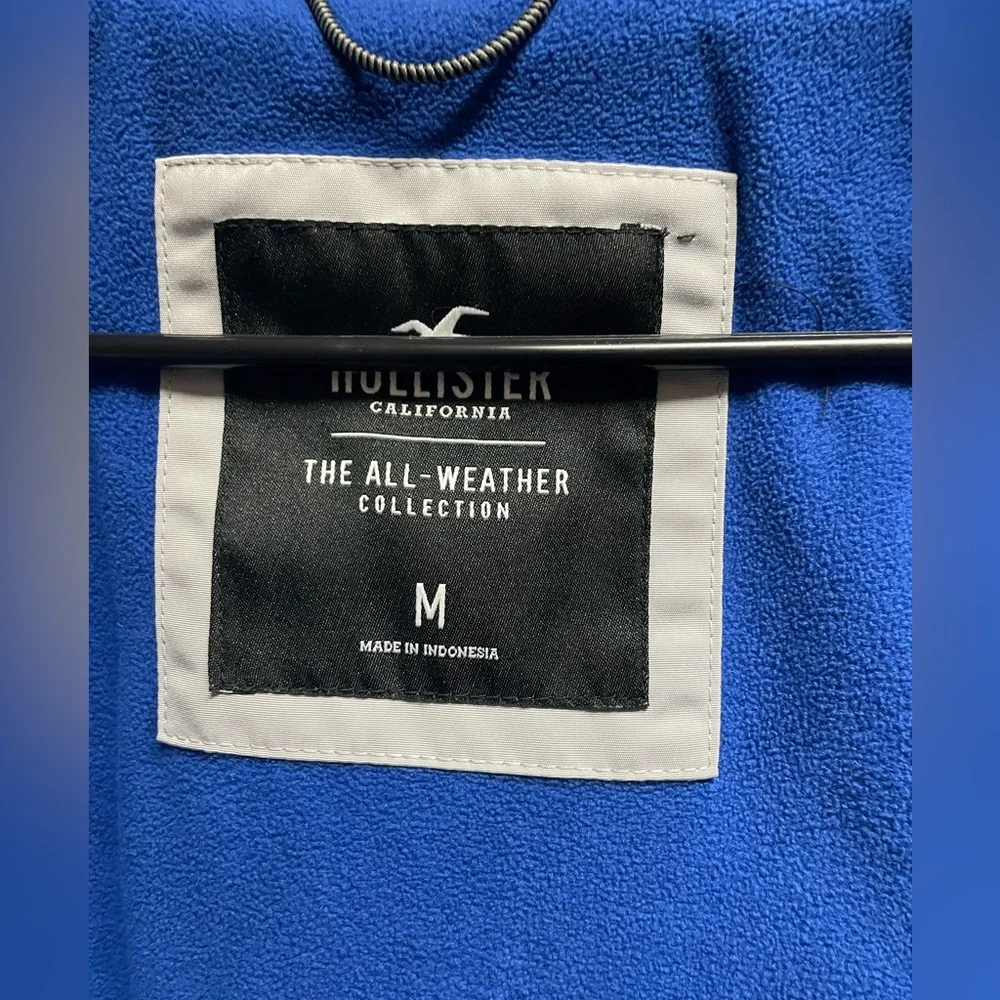 Hollister Rain Jacket - Picture 4 of 5